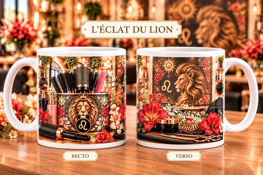 Mug 355 ml signe Lion & l'Éclat du Lion – recto outils de coiffure (brosses, ciseaux, sprays) avec lion couronné et symbole Lion sur fond fleuri rouge, verso lion doré majestueux avec ciseaux et accessoires coiffure sur fond sombre.
